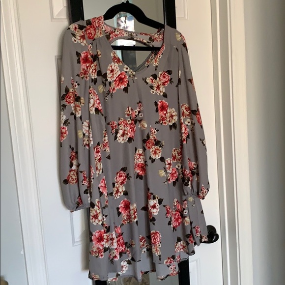 NWOT Vici Subliminal Roses Pocketed Dress - Picture 2 of 3